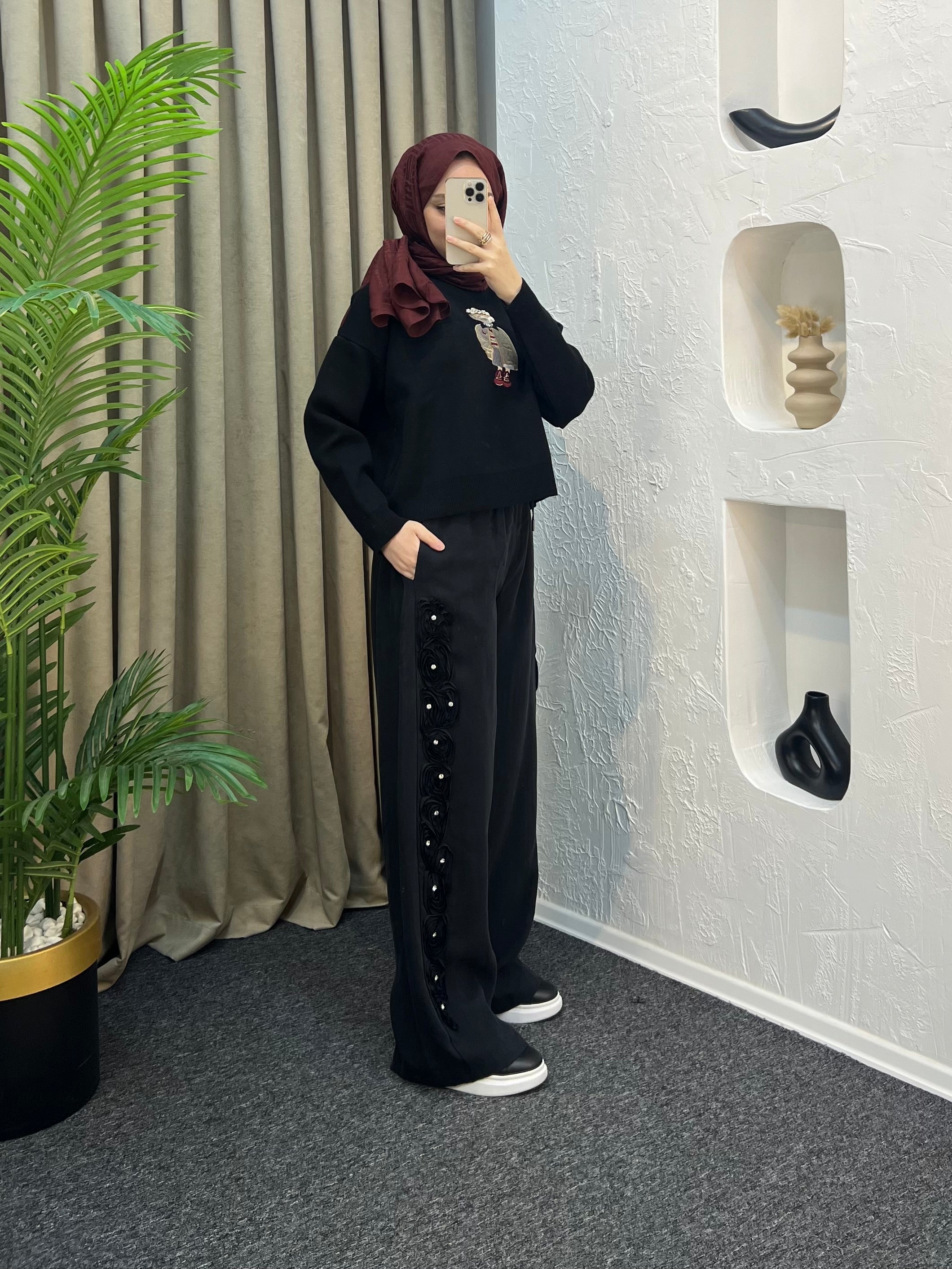 Taşlı Çiçek Pantolon