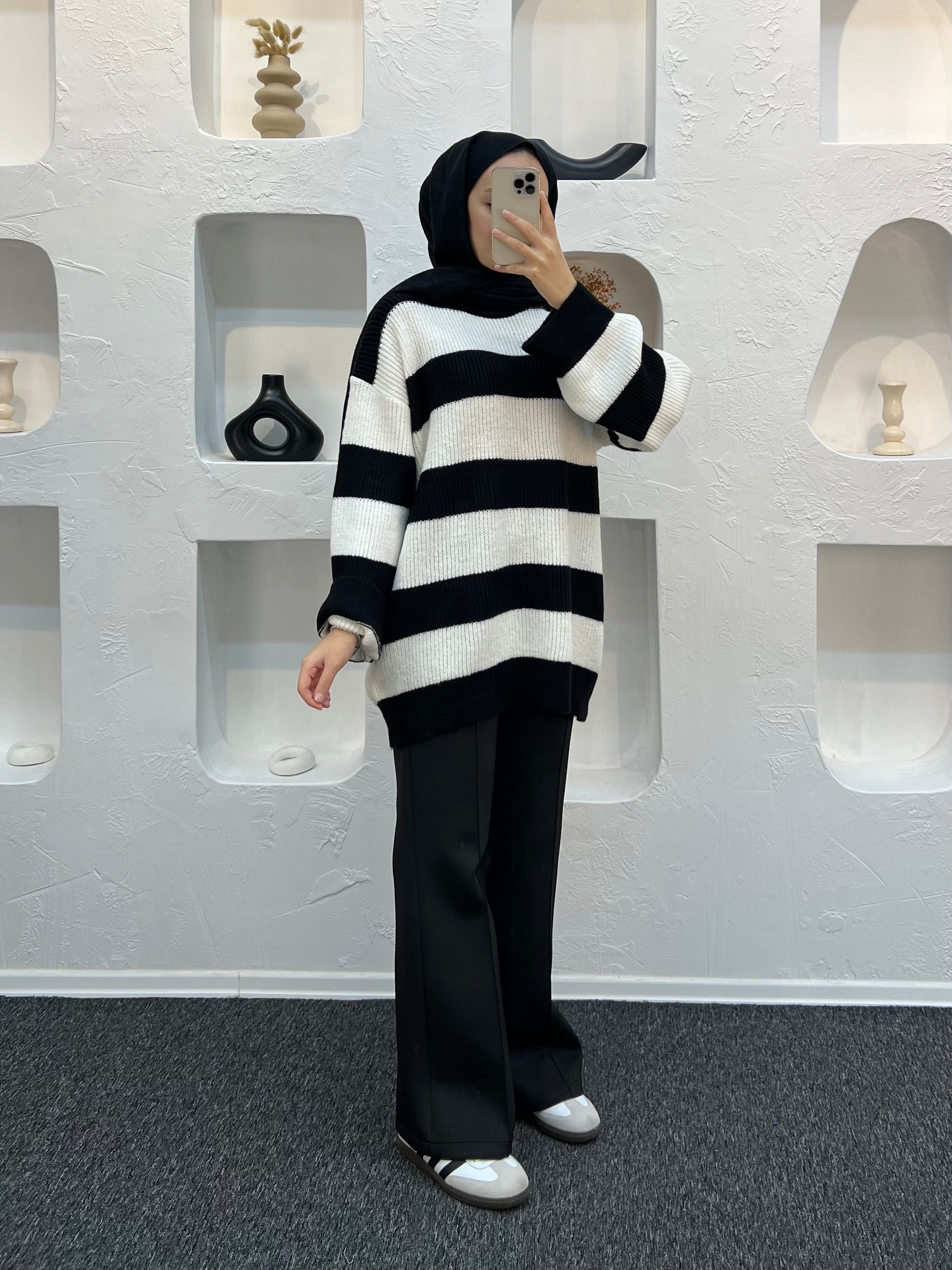 Yumoş Çizgili Kazak