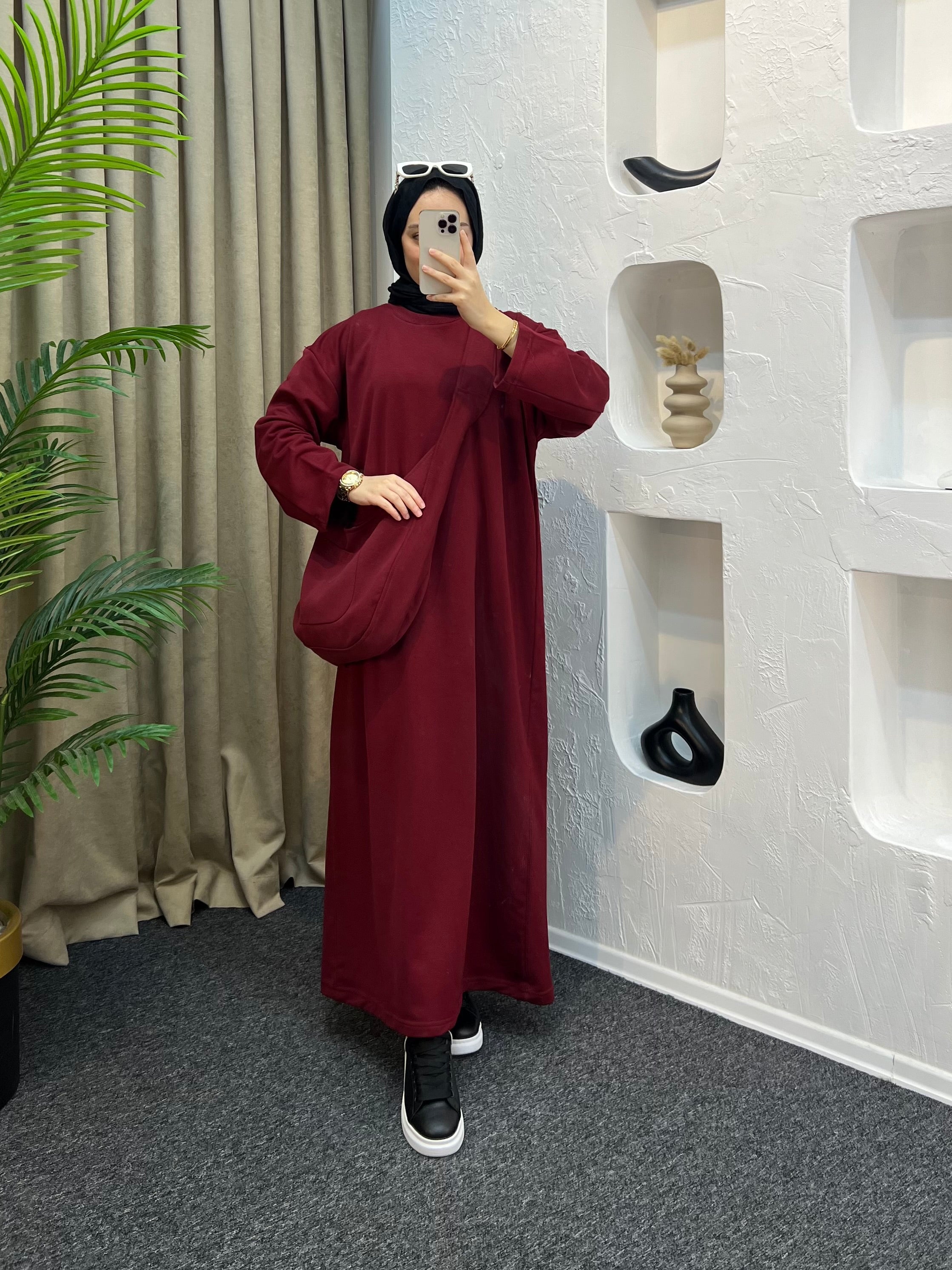 Merv Çantalı Elbise