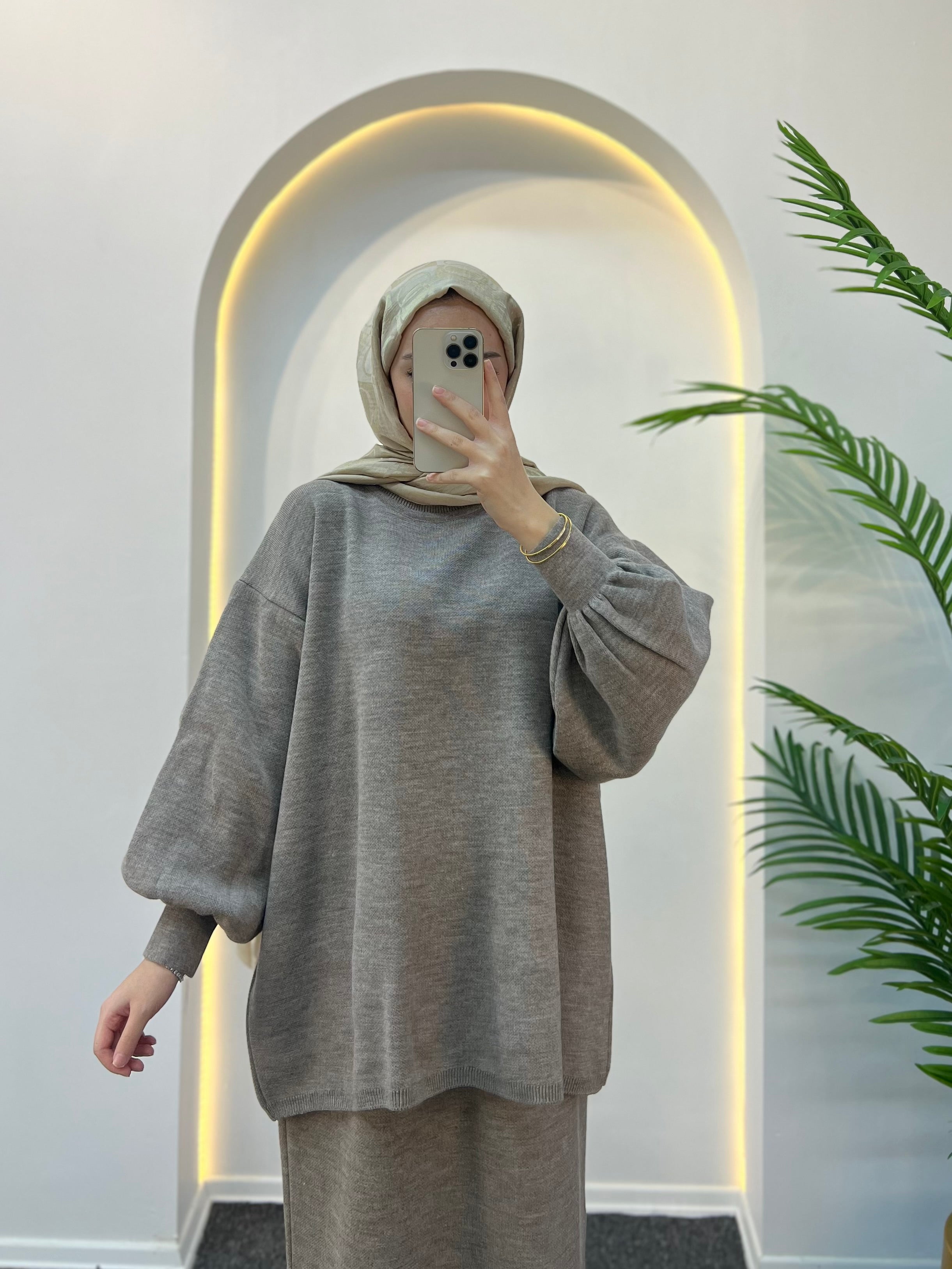 Roza Etekli Triko Takım