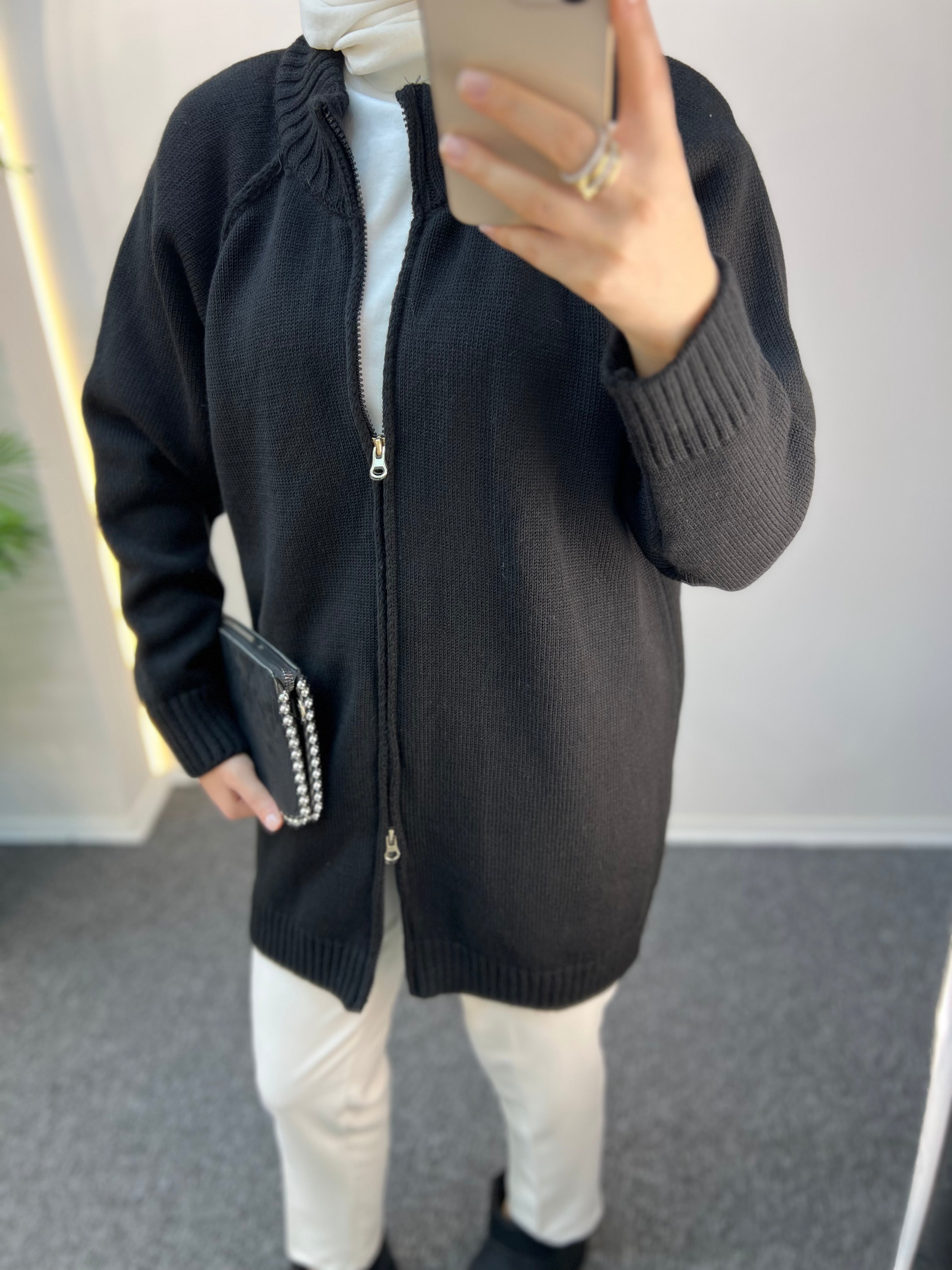 Emily Hırka