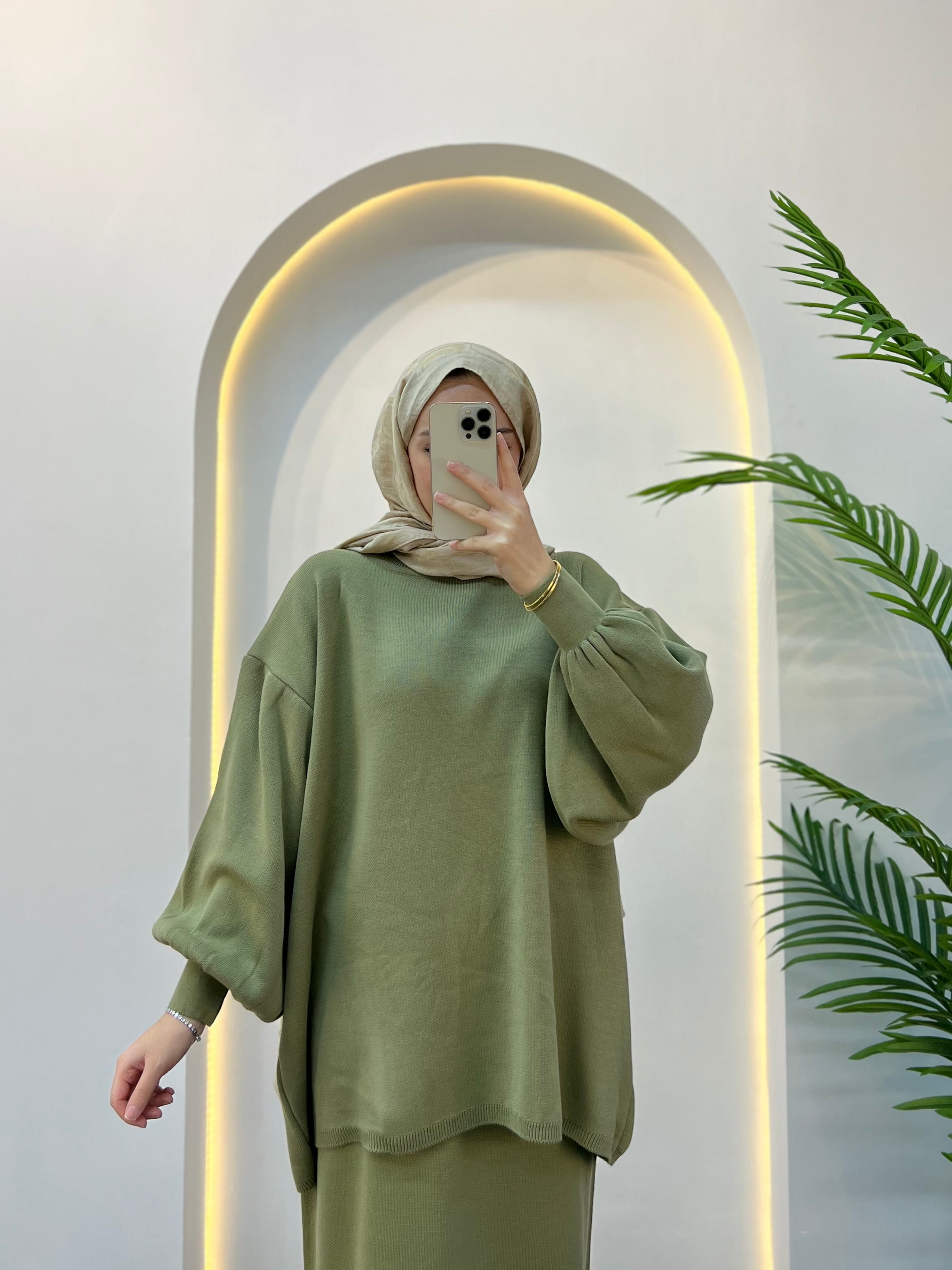 Roza Etekli Triko Takım