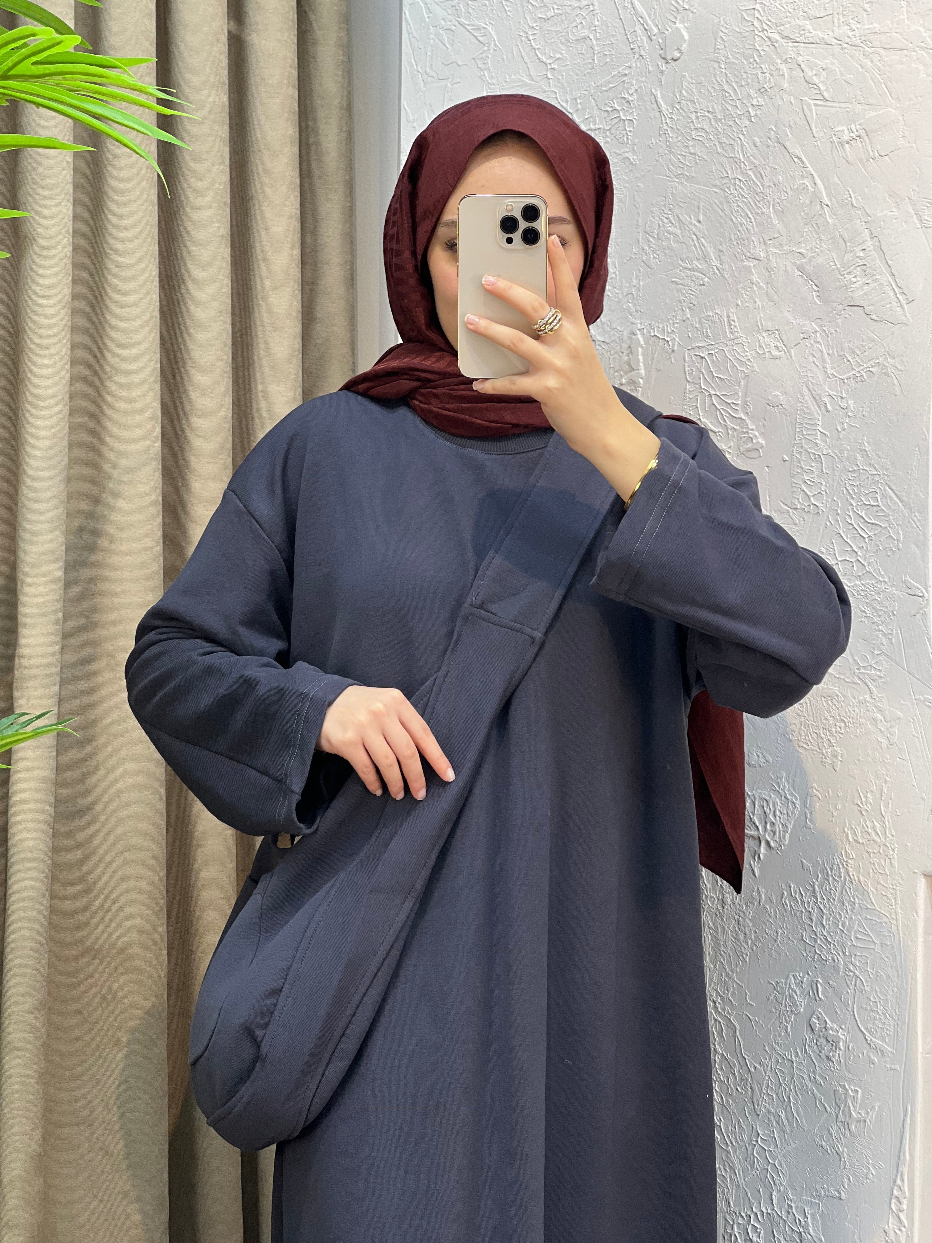 Merv Çantalı Elbise