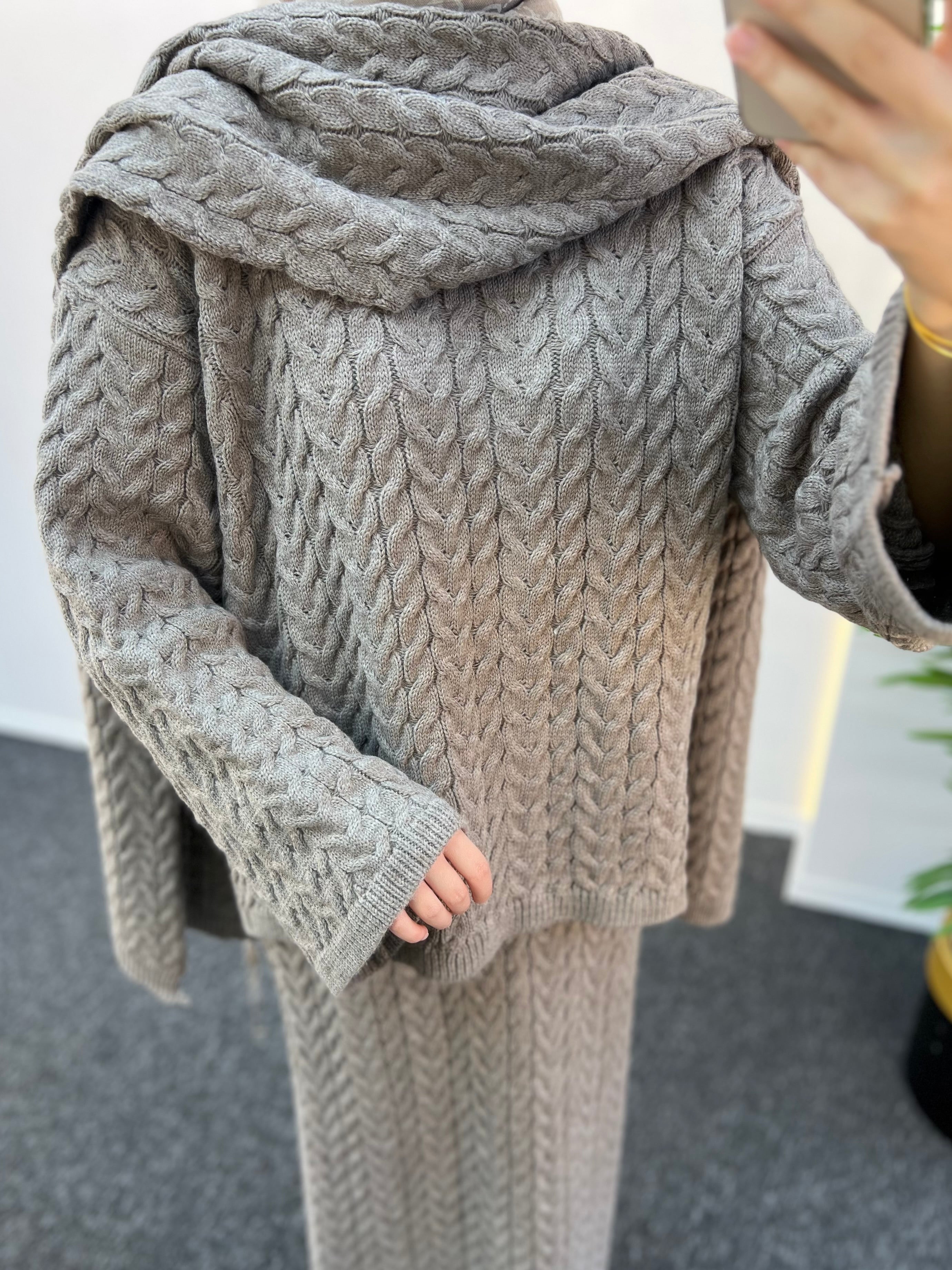 Freb Atkılı Örgü Takım