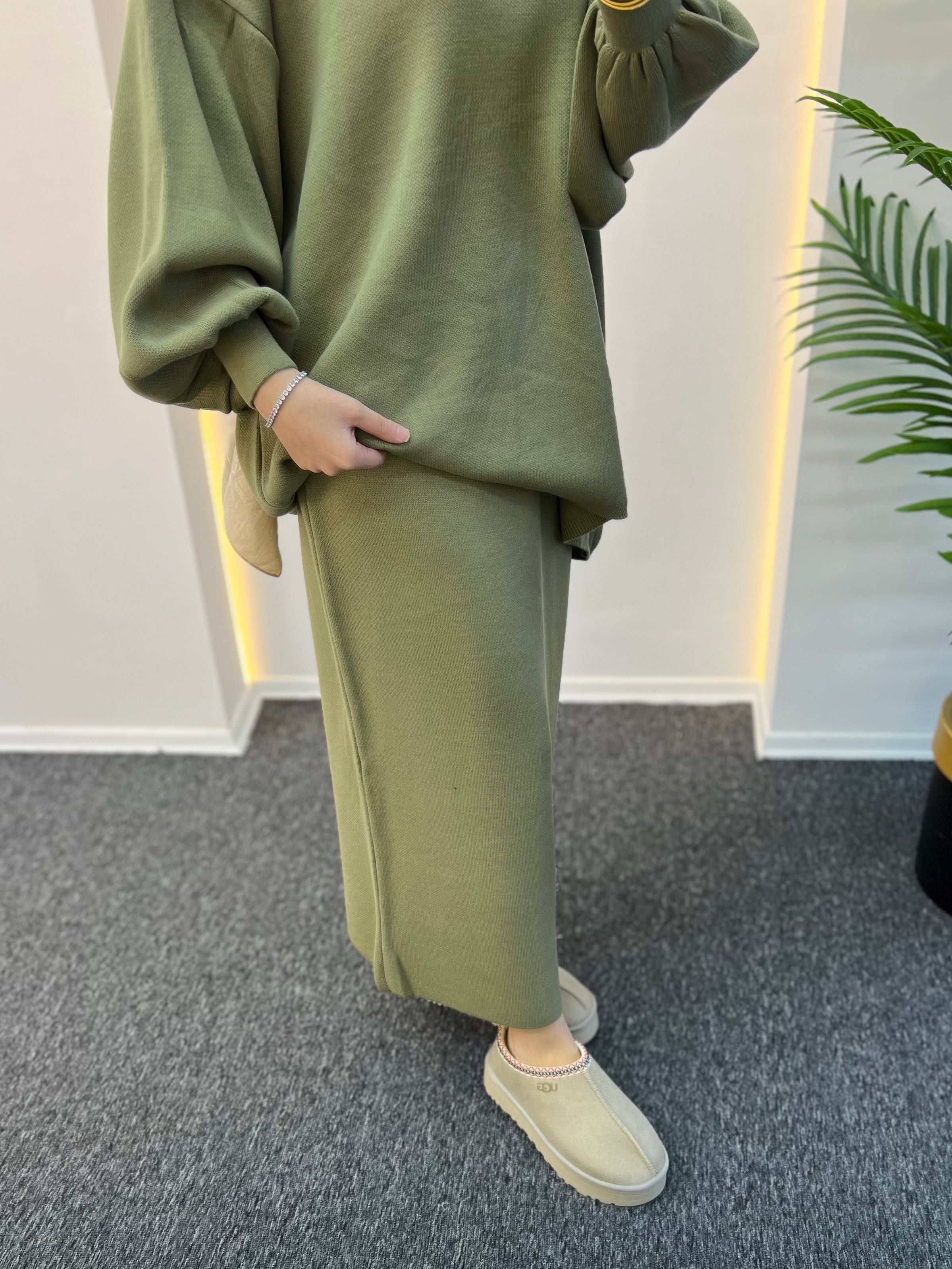 Roza Etekli Triko Takım