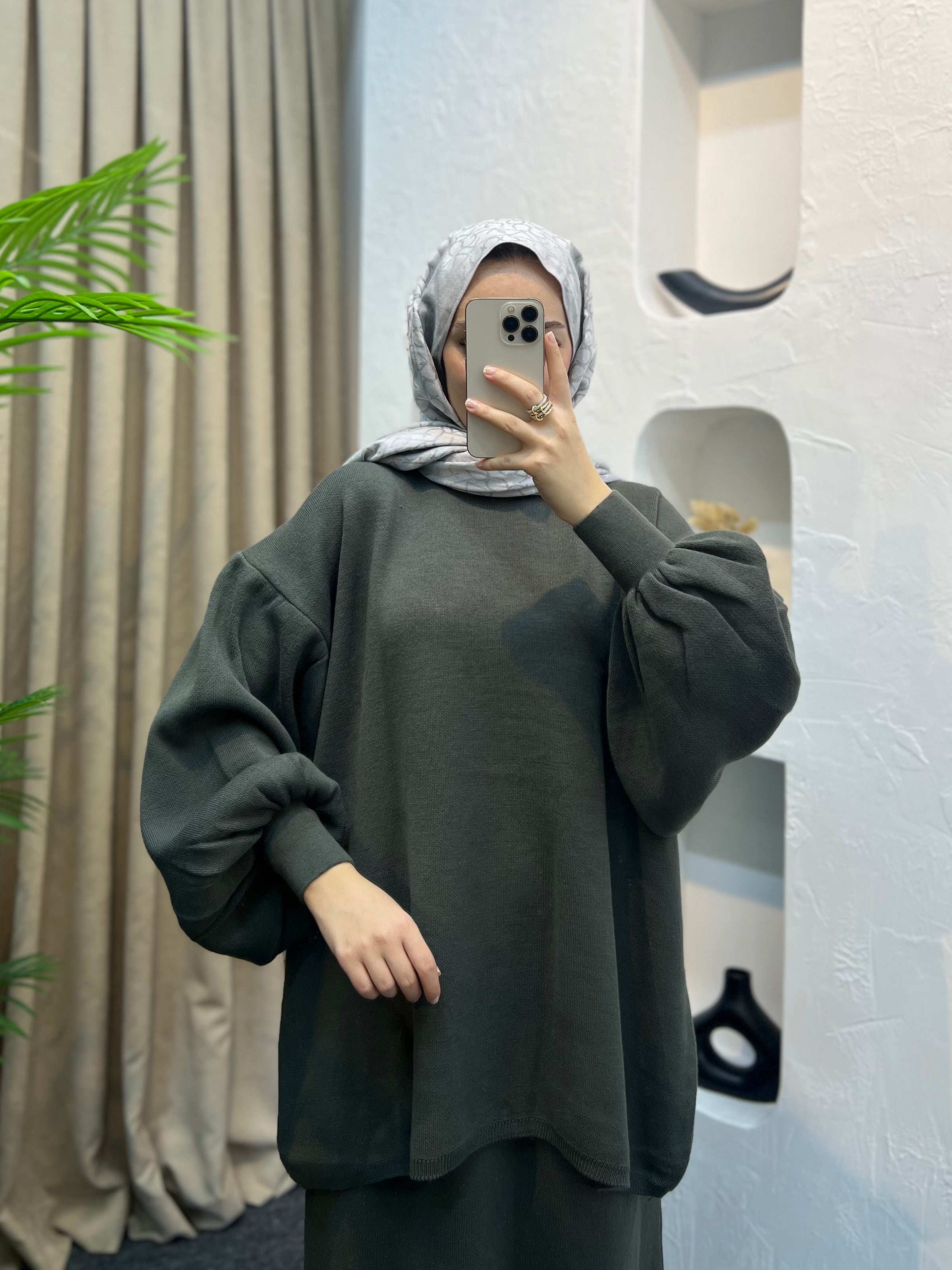 Roza Etekli Triko Takım