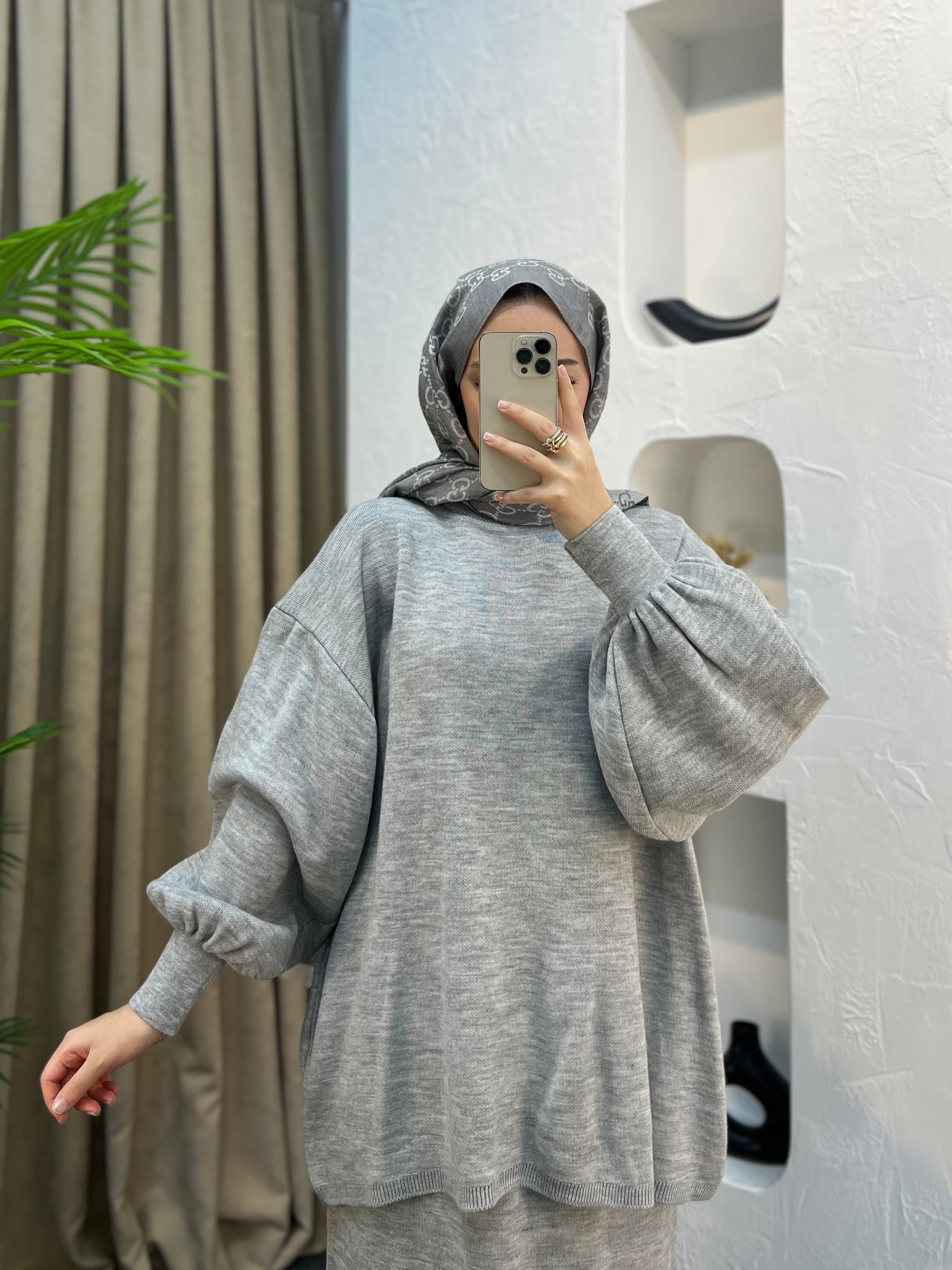 Roza Etekli Triko Takım