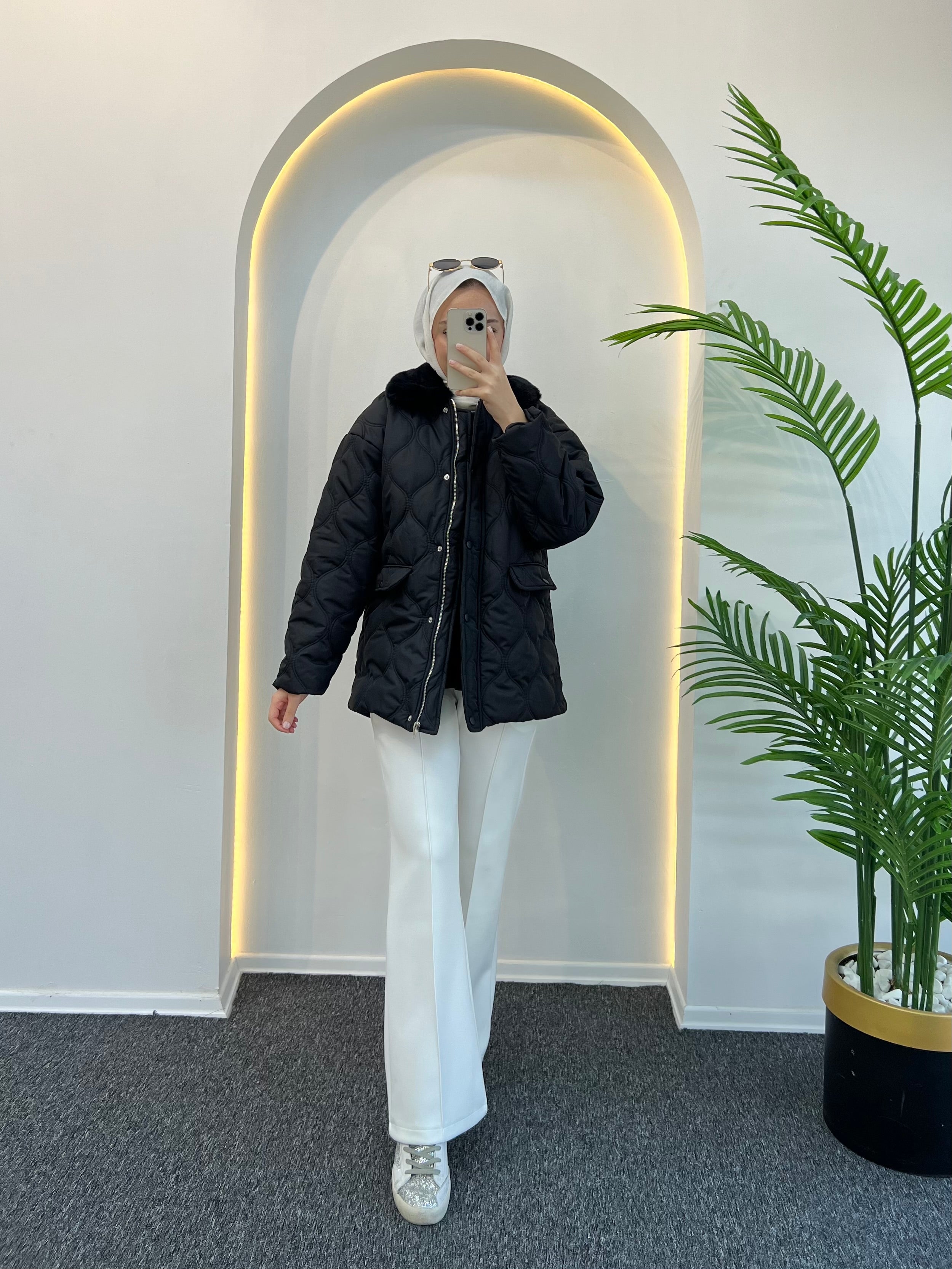 Betty Kapitone Şişme Mont