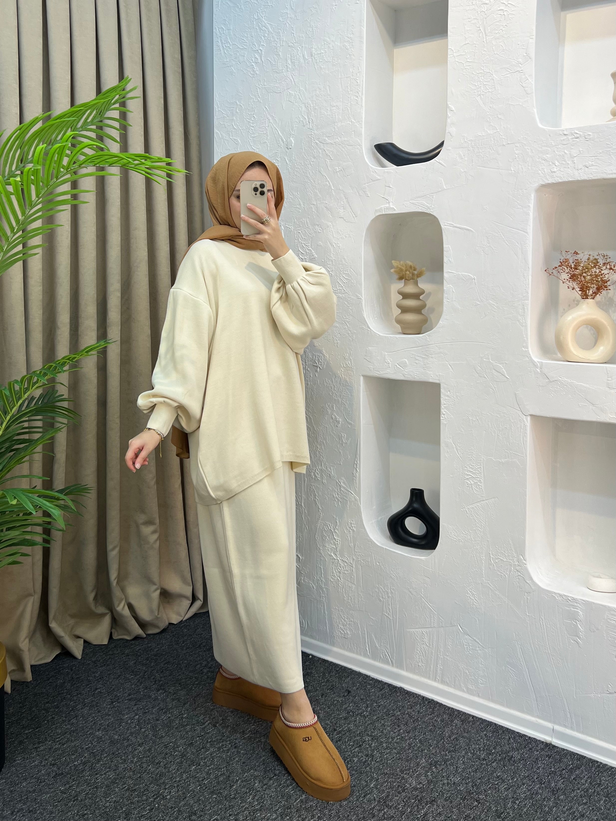 Roza Etekli Triko Takım