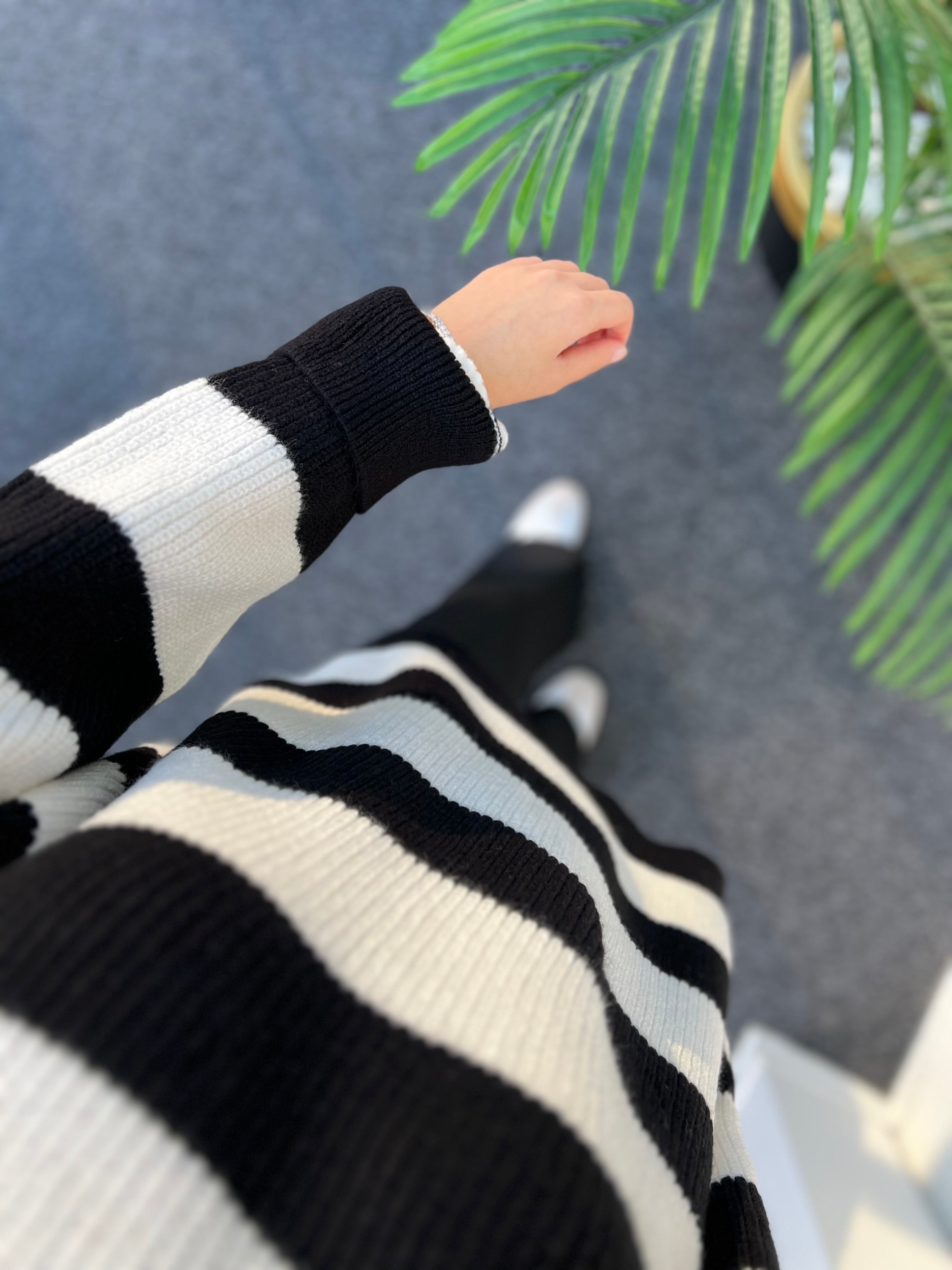 Yumoş Çizgili Kazak