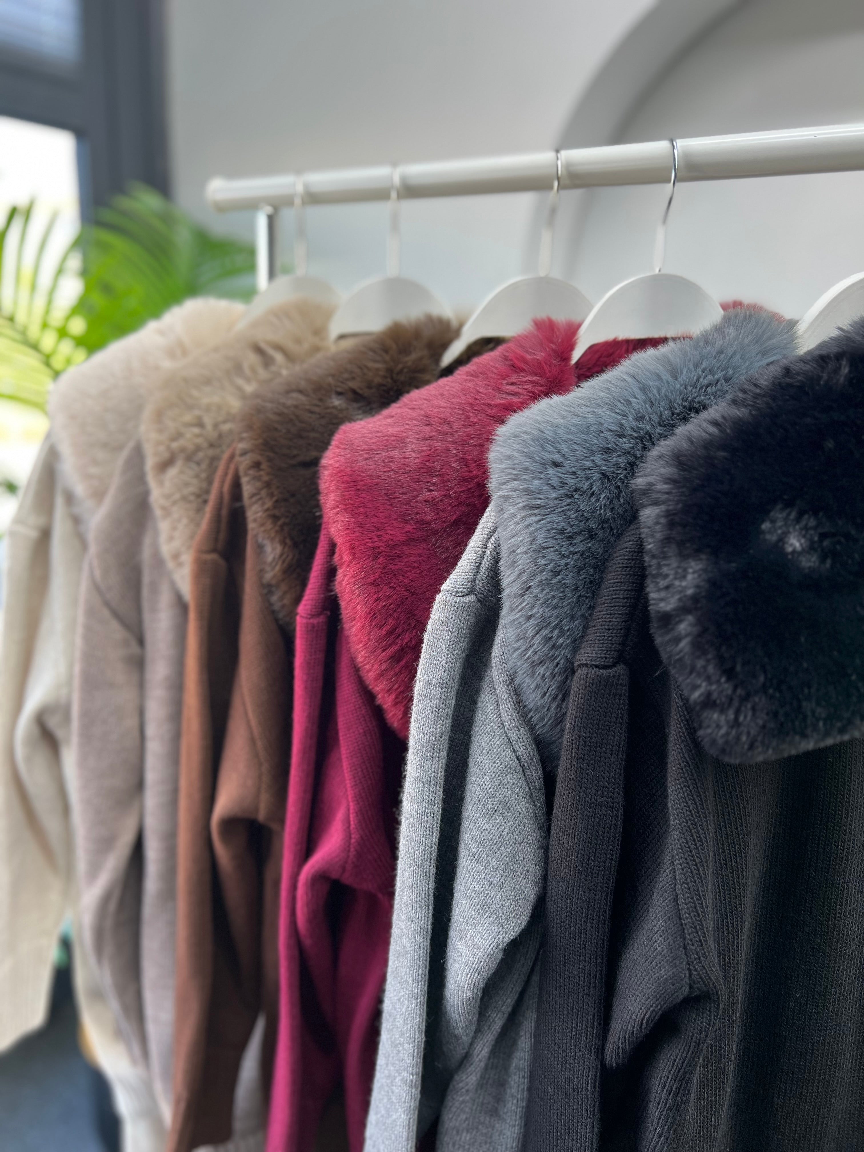 Monica Kürklü Triko Takım