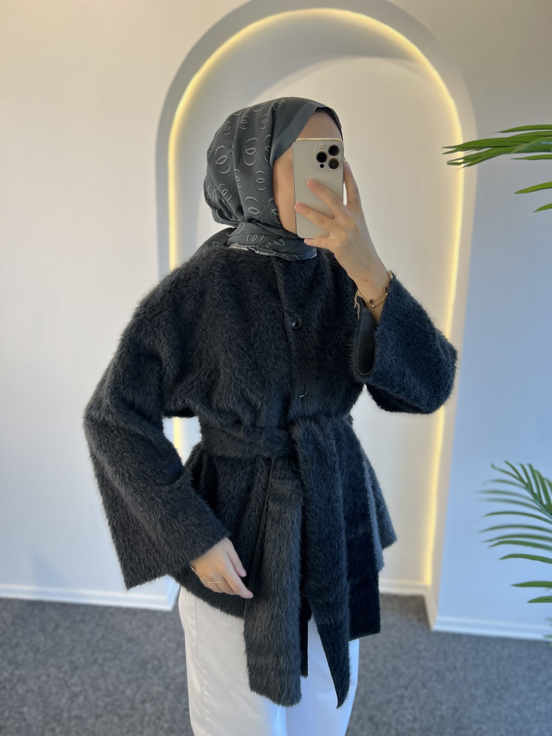 Ester Tüylü Atkılı Kap