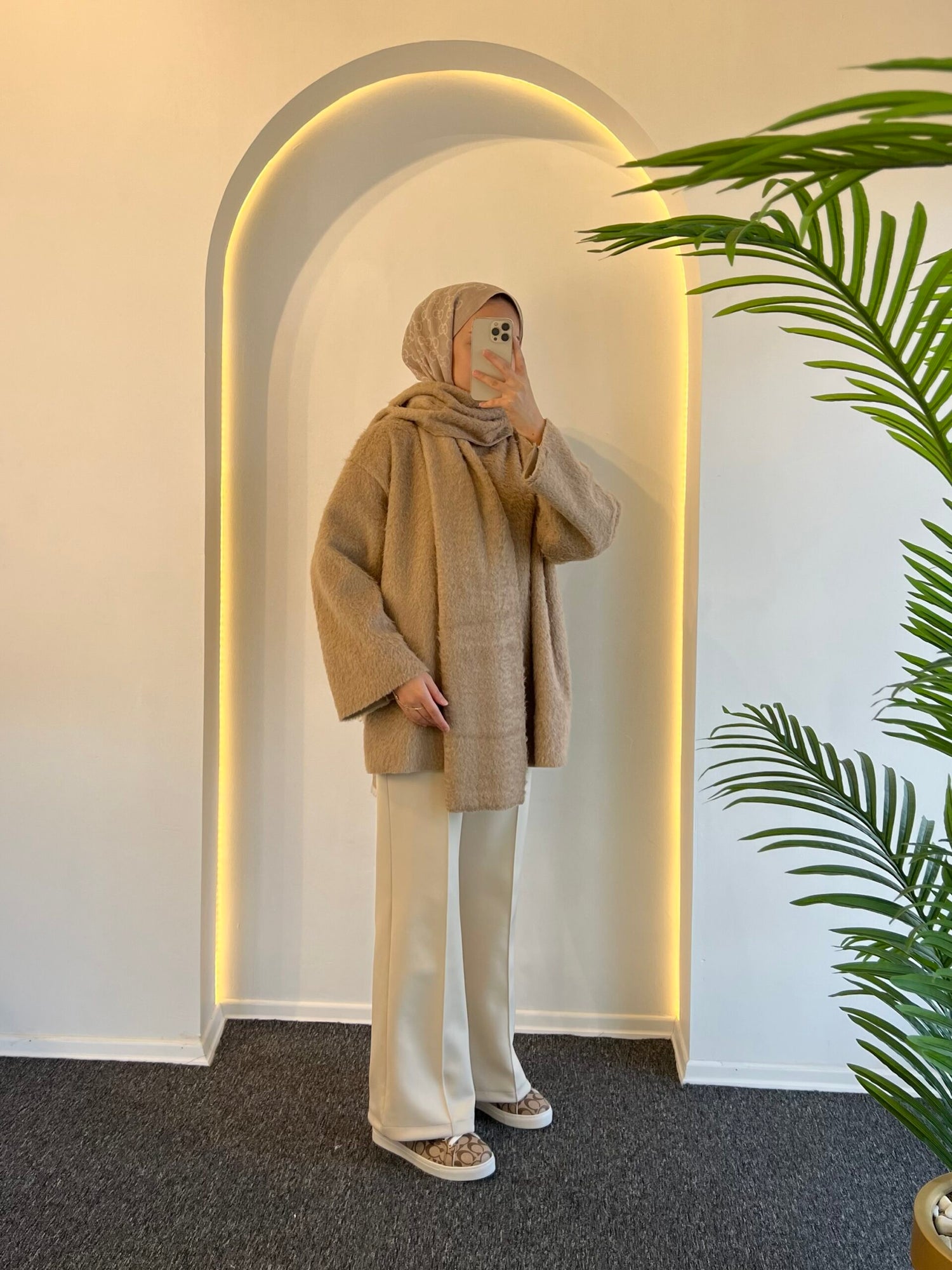 Ester Tüylü Atkılı Kap