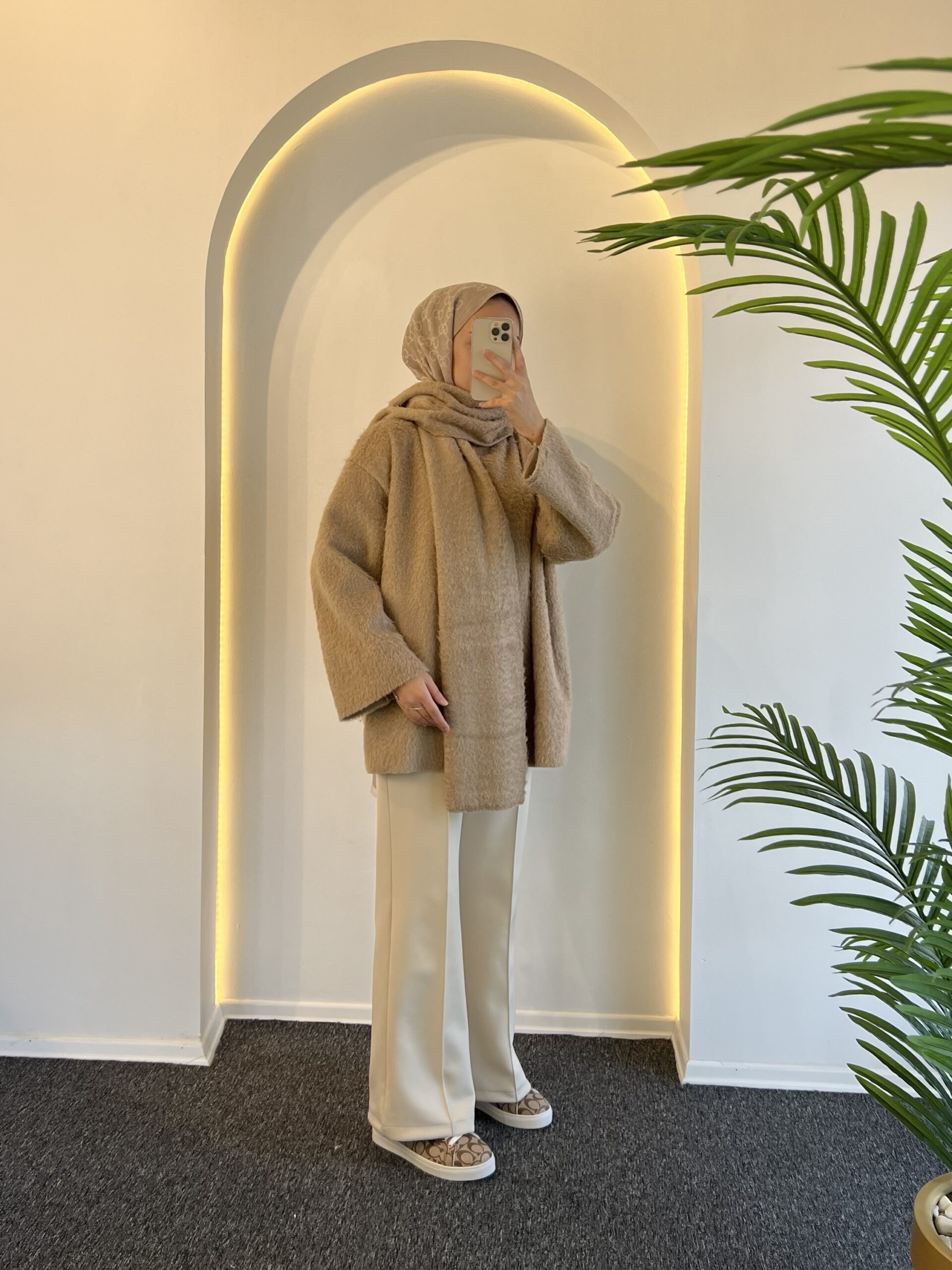 Ester Tüylü Atkılı Kap