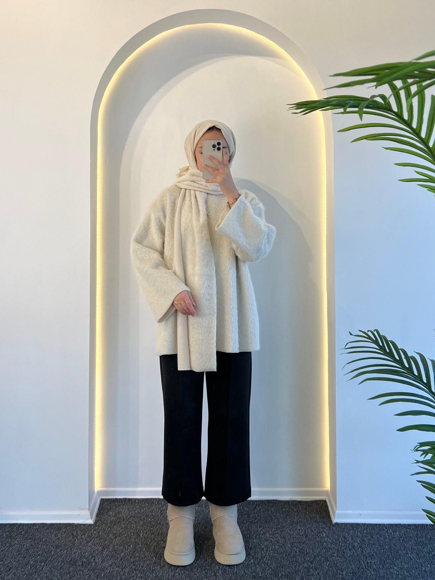 Ester Tüylü Atkılı Kap