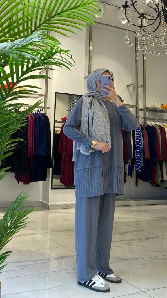 Lona Sandy Takım